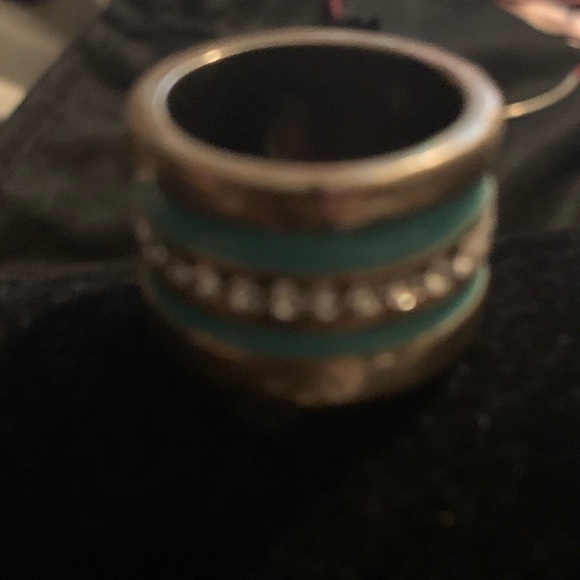 Ring - Picture 2 of 3